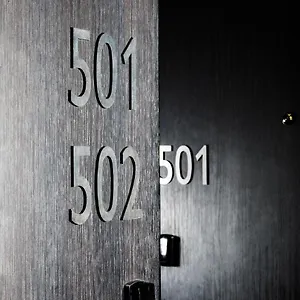 64 Отель